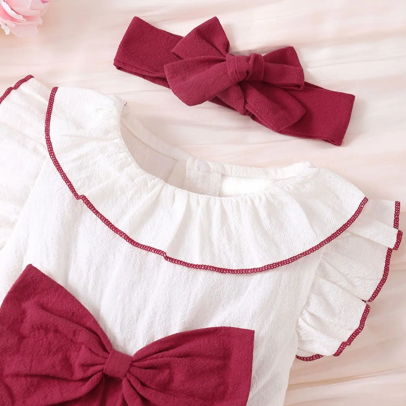Newborn baby girl white spell red sleeveless flanged conjoined triangle harnesses