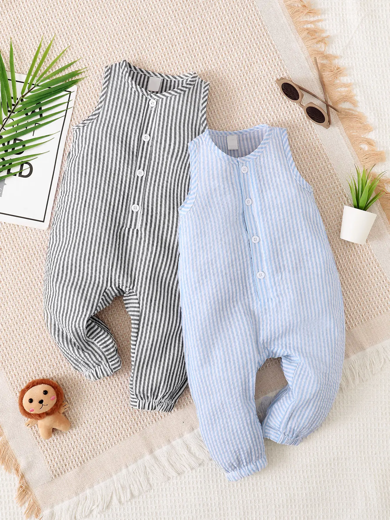 0-2 Year Old Boys' Spring/summer Fashion Vest Striped Jumpsuit Two-piece Set