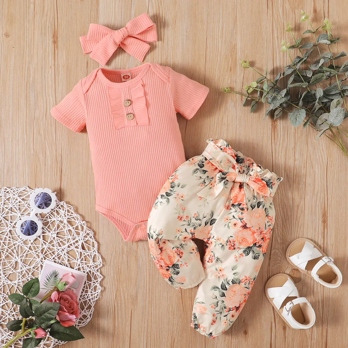 New baby girl summer solid color round-necked short-sleeved triangle halter button with flower print trousers fashion suit 0-2 y