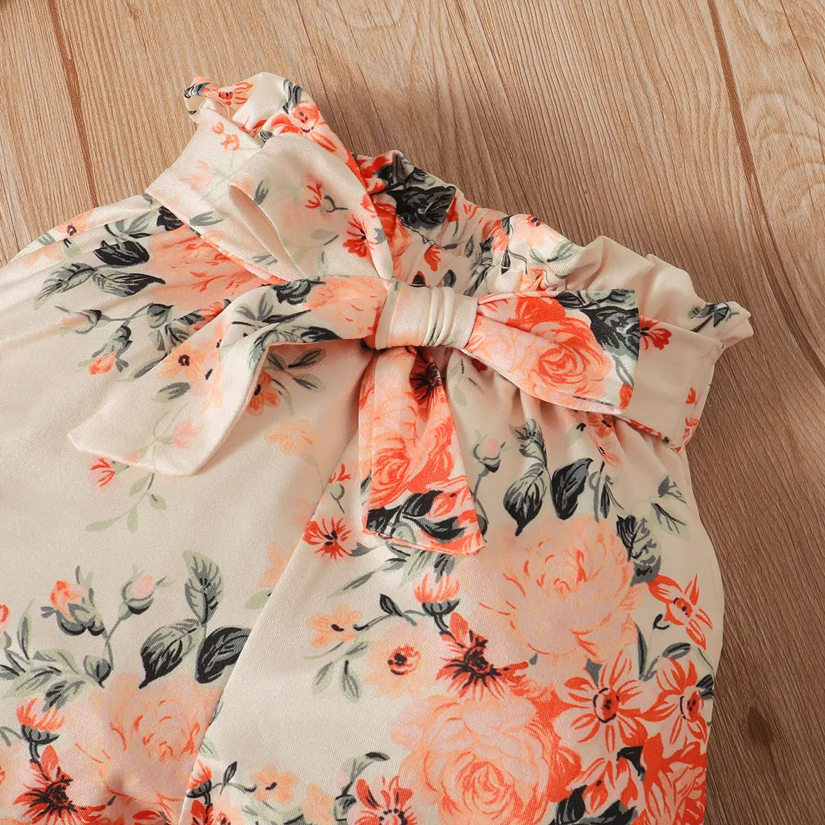 New baby girl summer solid color round-necked short-sleeved triangle halter button with flower print trousers fashion suit 0-2 y