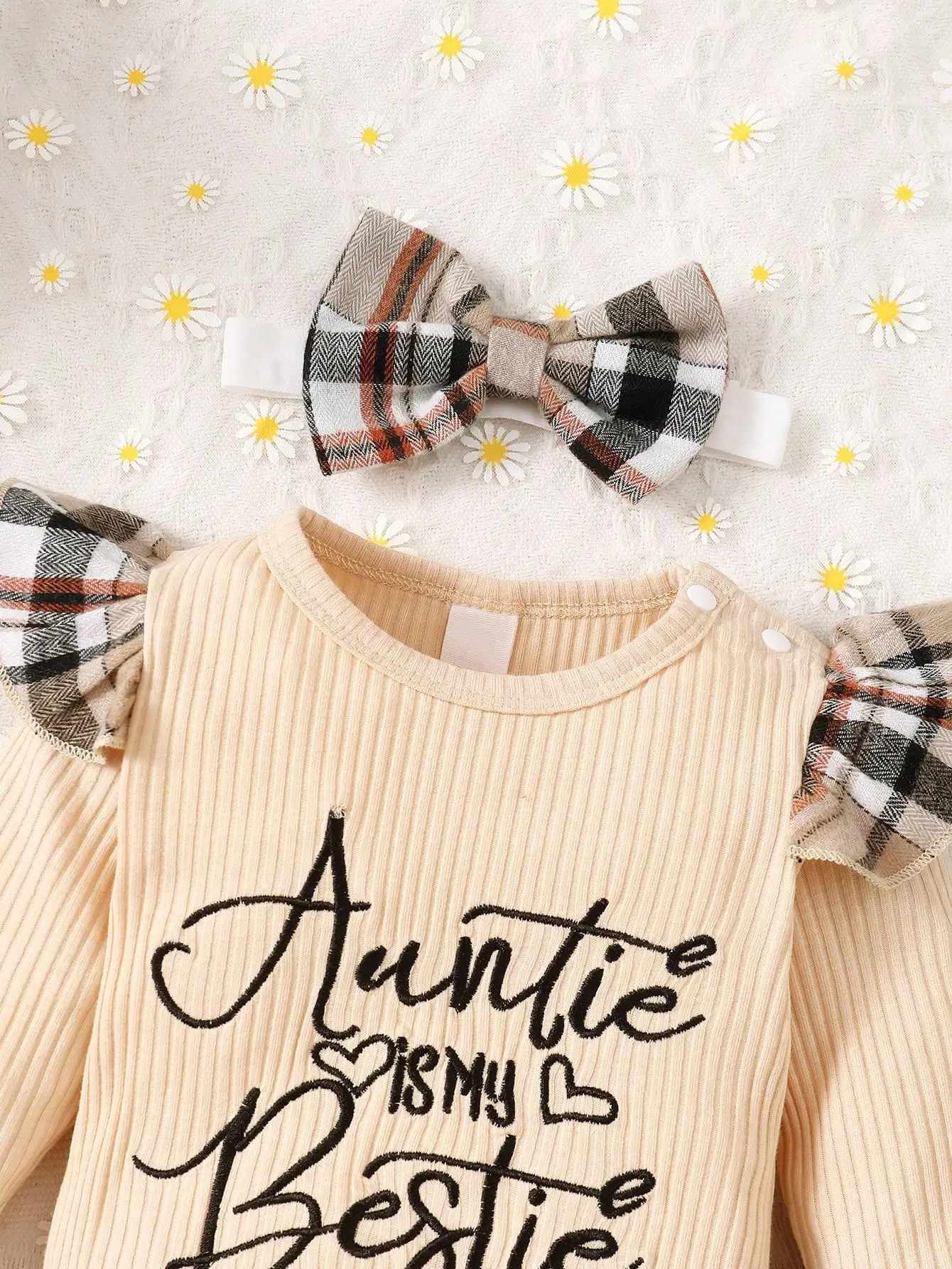 Baby Girl Slogan Graphic Ruffle Trim Bodysuit & Plaid Bow Front Flare Leg Pants & Headband