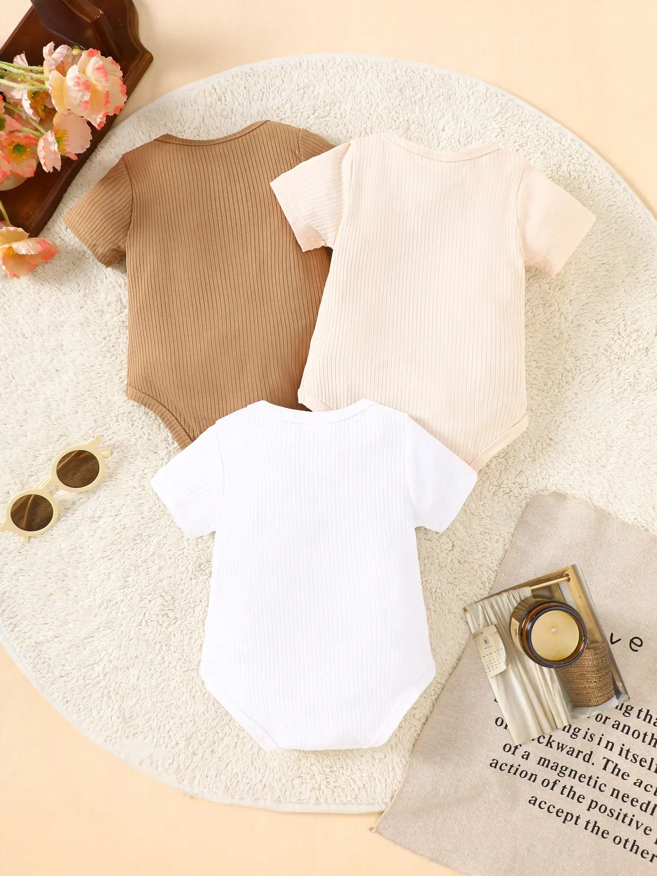 Newborn baby girl summer cartoon printed letter pattern short sleeved shirt white apricot brown three piece set