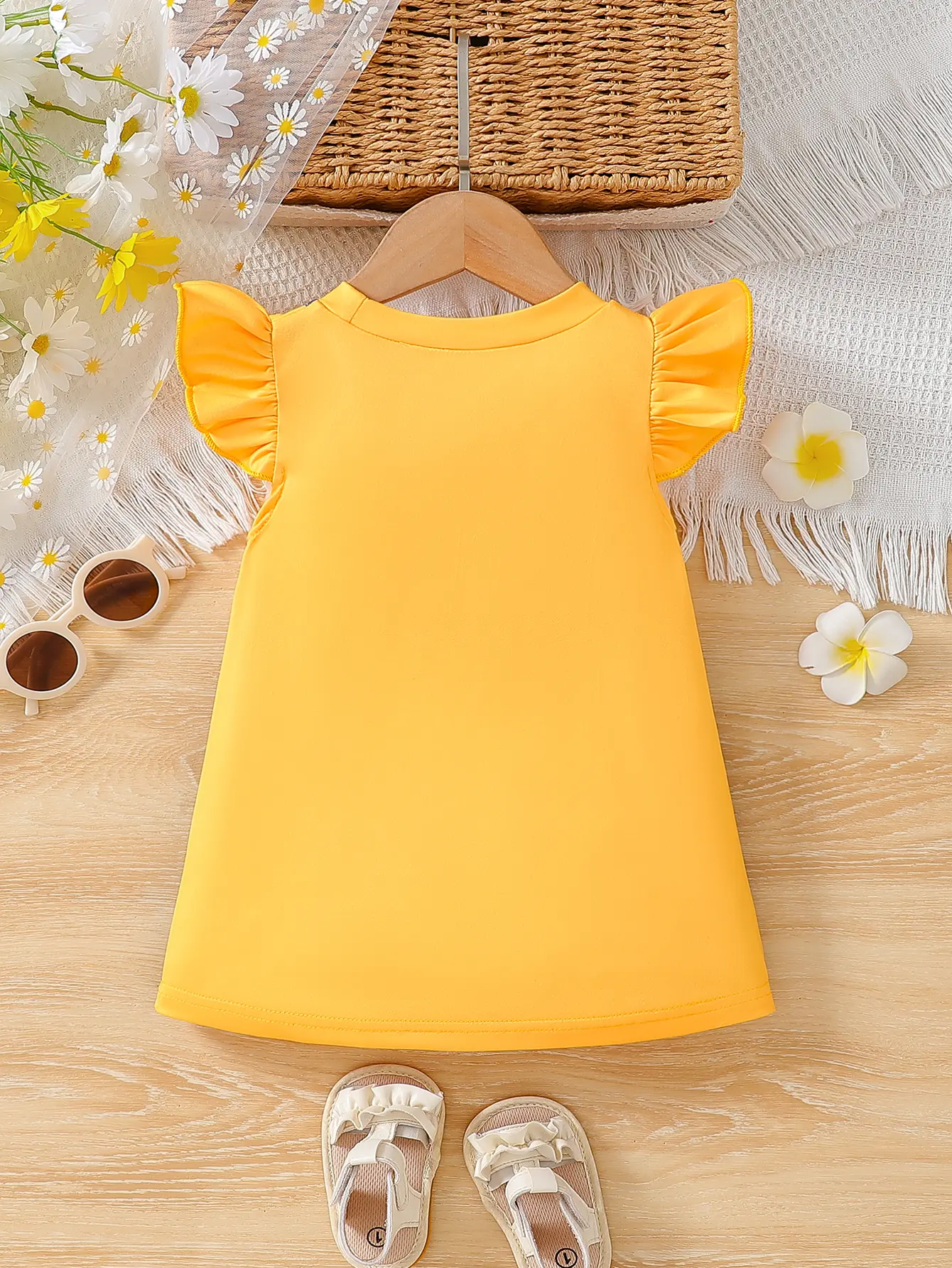 Baby Girl Cute Summer One piece Fake Two piece Strap Cartoon Bee Flower Imitation Cowboy Dress