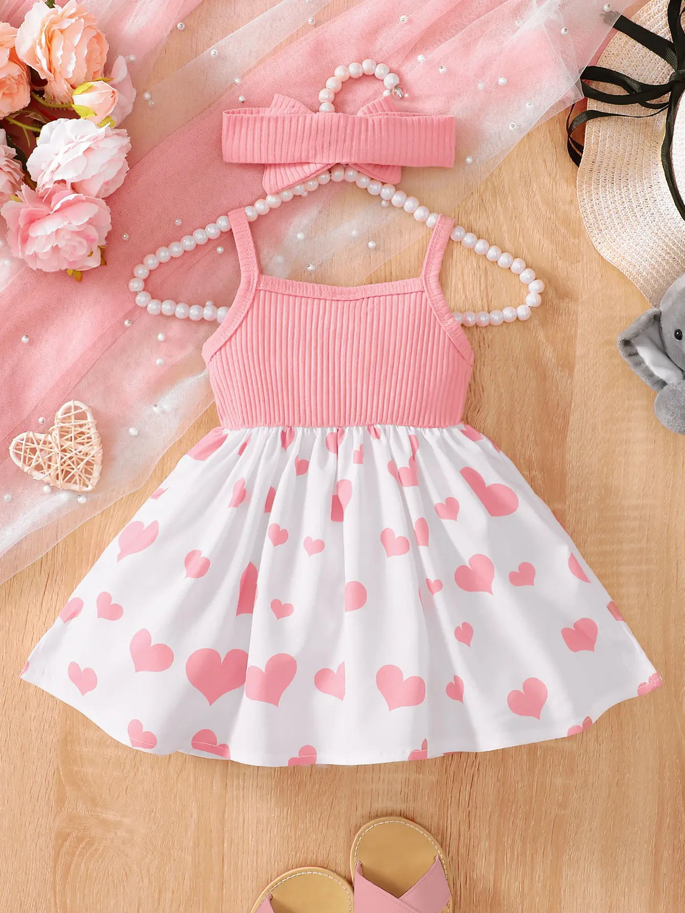 Fashionable baby girl summer trend cute heart with cartoon elephant suspender dress