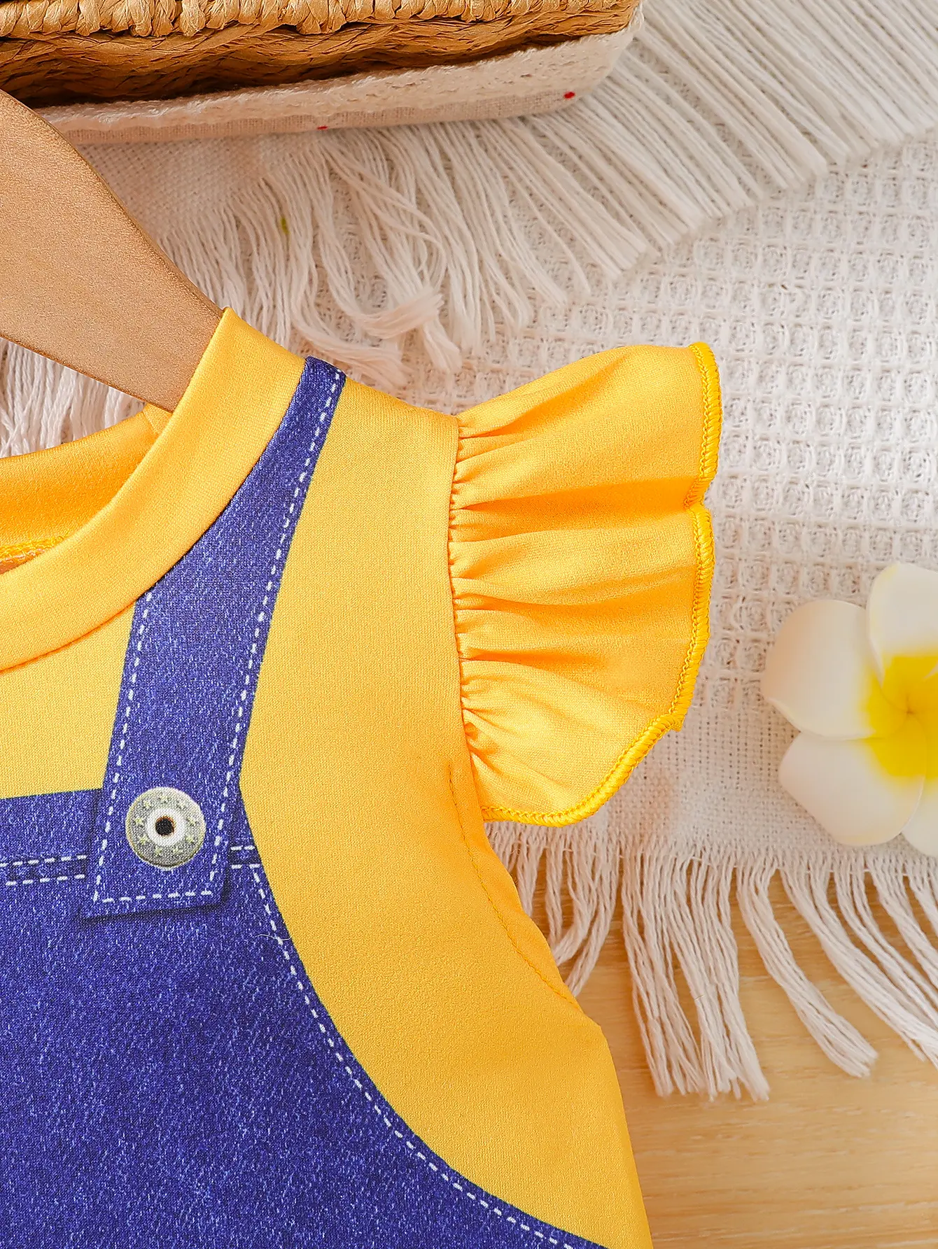 Baby Girl Cute Summer One piece Fake Two piece Strap Cartoon Bee Flower Imitation Cowboy Dress