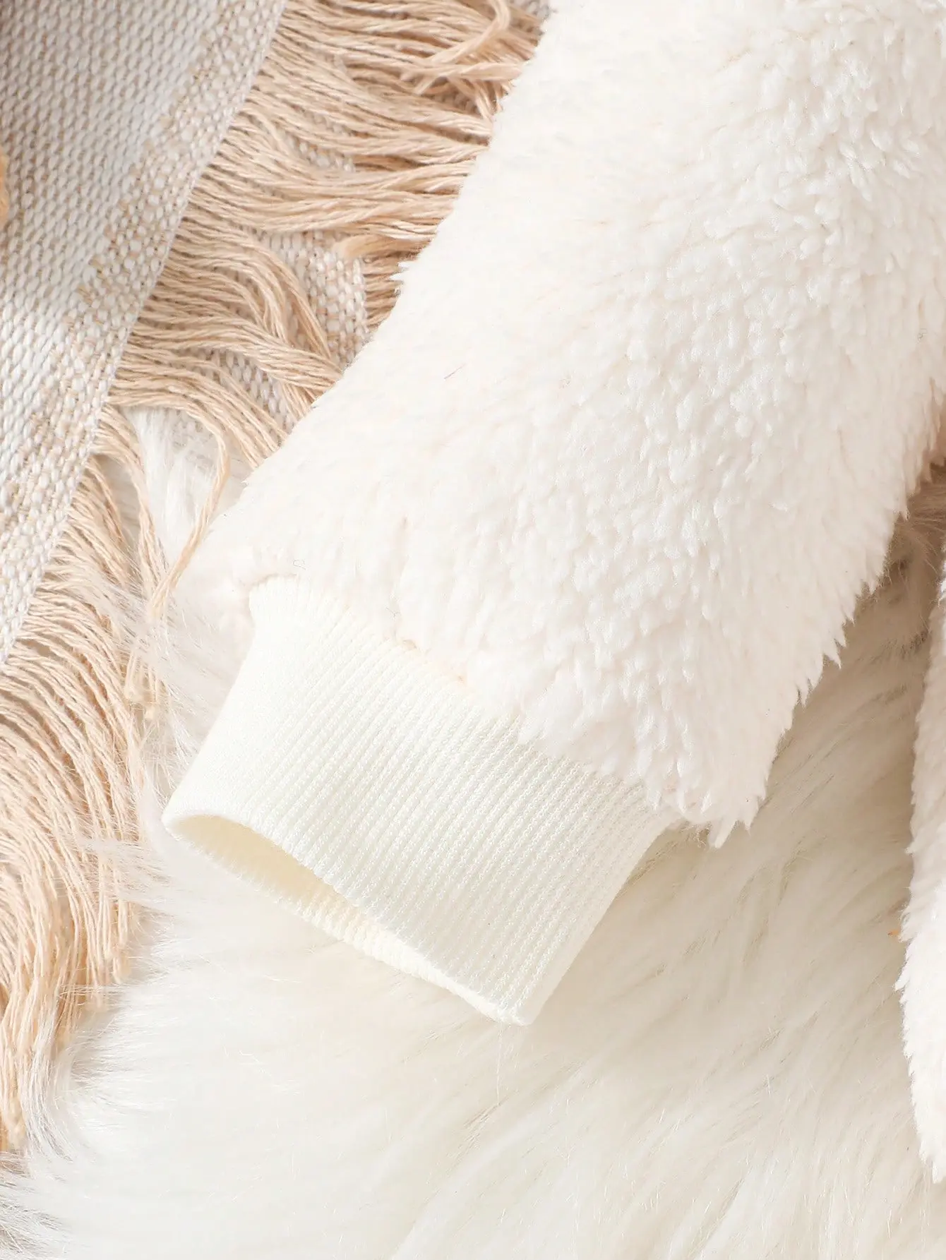 New Baby Girl Winter Casual Daily Cute Little Bear Fur Thick Design Suitable For Travel 2-Piece Set