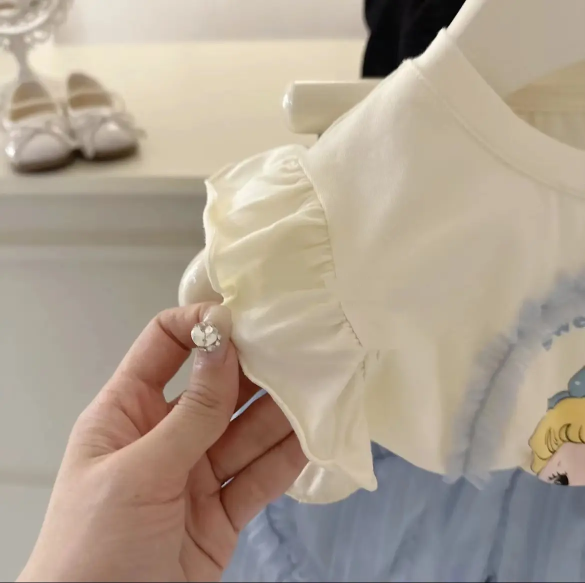 Summer Girls' Princess Cartoon Top And Pants Set Short-Sleeved Fashionable Two-Piece Outfit with Flower Bud Design for Babies