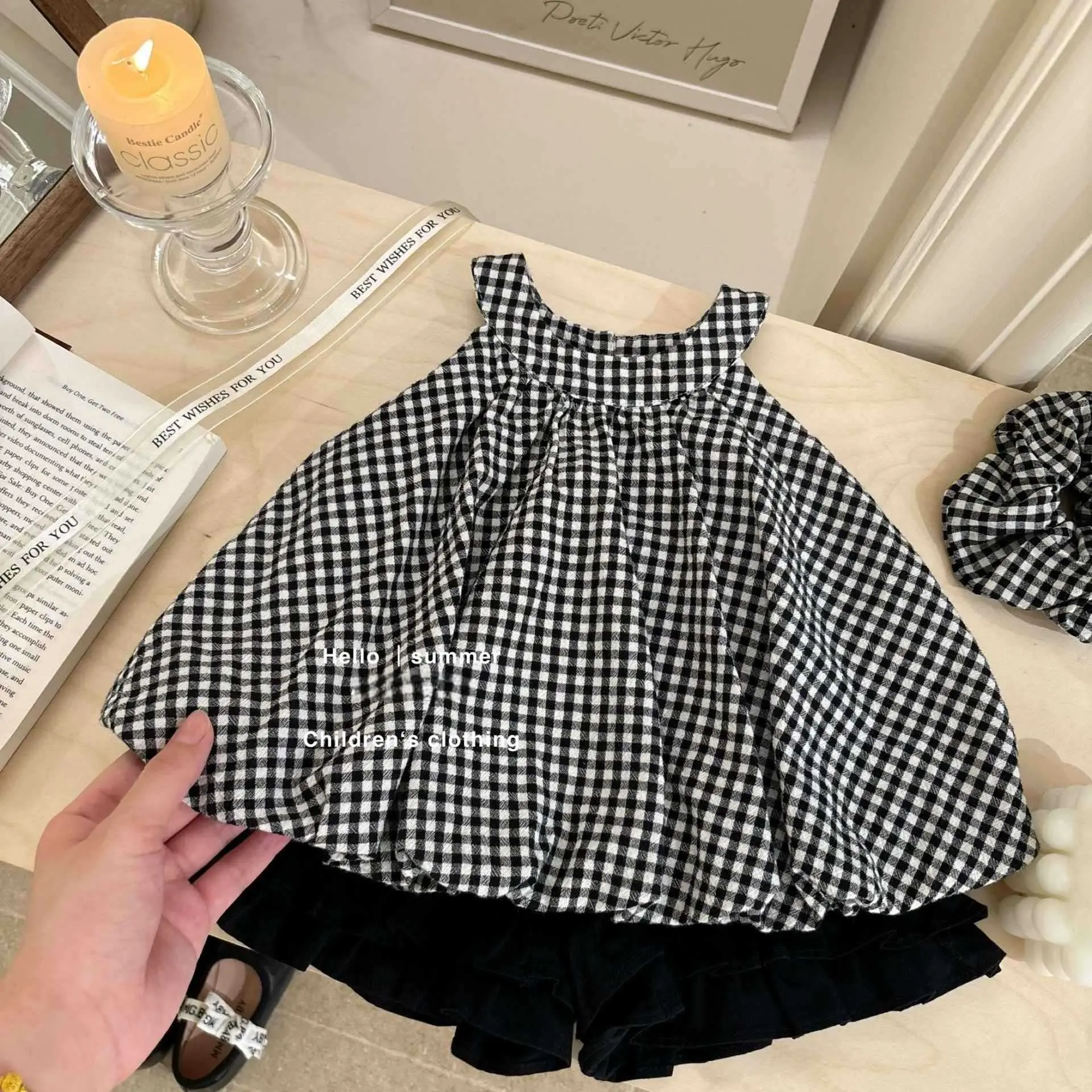Summer Children's Fashionable Two-Piece Set with Hairband Sleeveless Checkered Halter Top And Shorts for Kids