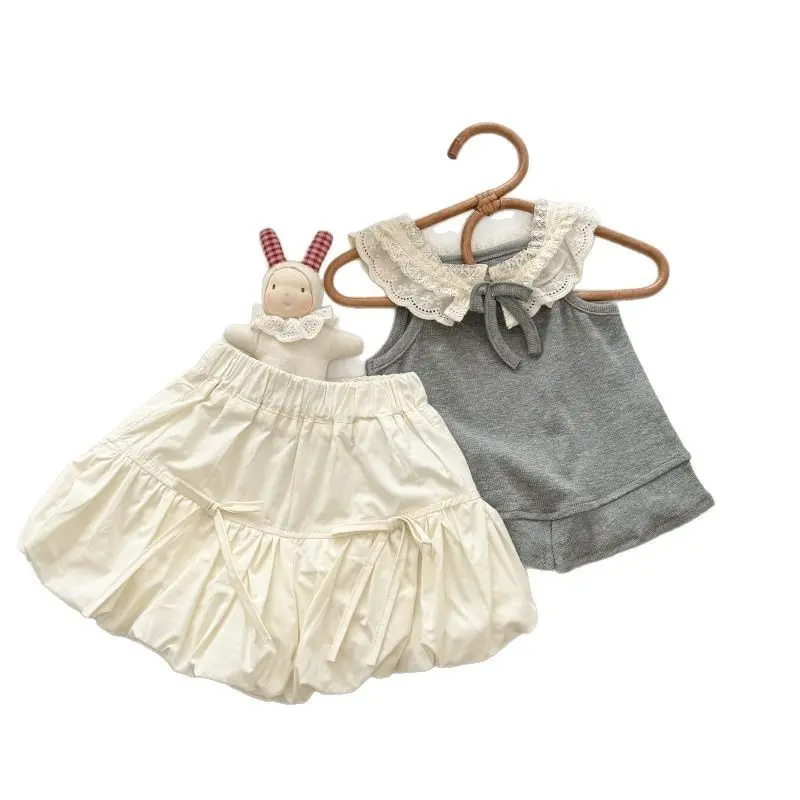 Summer Children's Two-Piece Set for Girls with Lace Collar Lace Vest Bow And Flower Bud Shorts Outfit