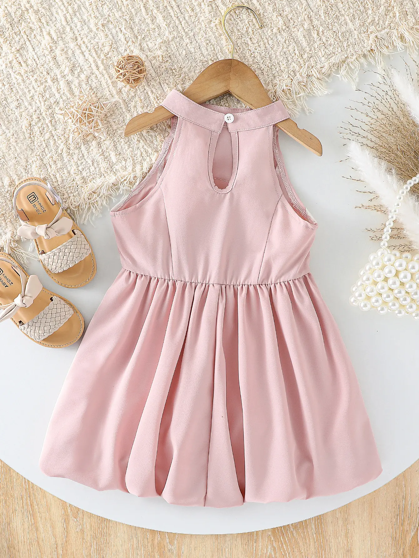 2025 Sleeveless Halter Neck Sleeveless Off-shoulder Dresses For Girls With Bow For 1-6Y Solid Children's dresses