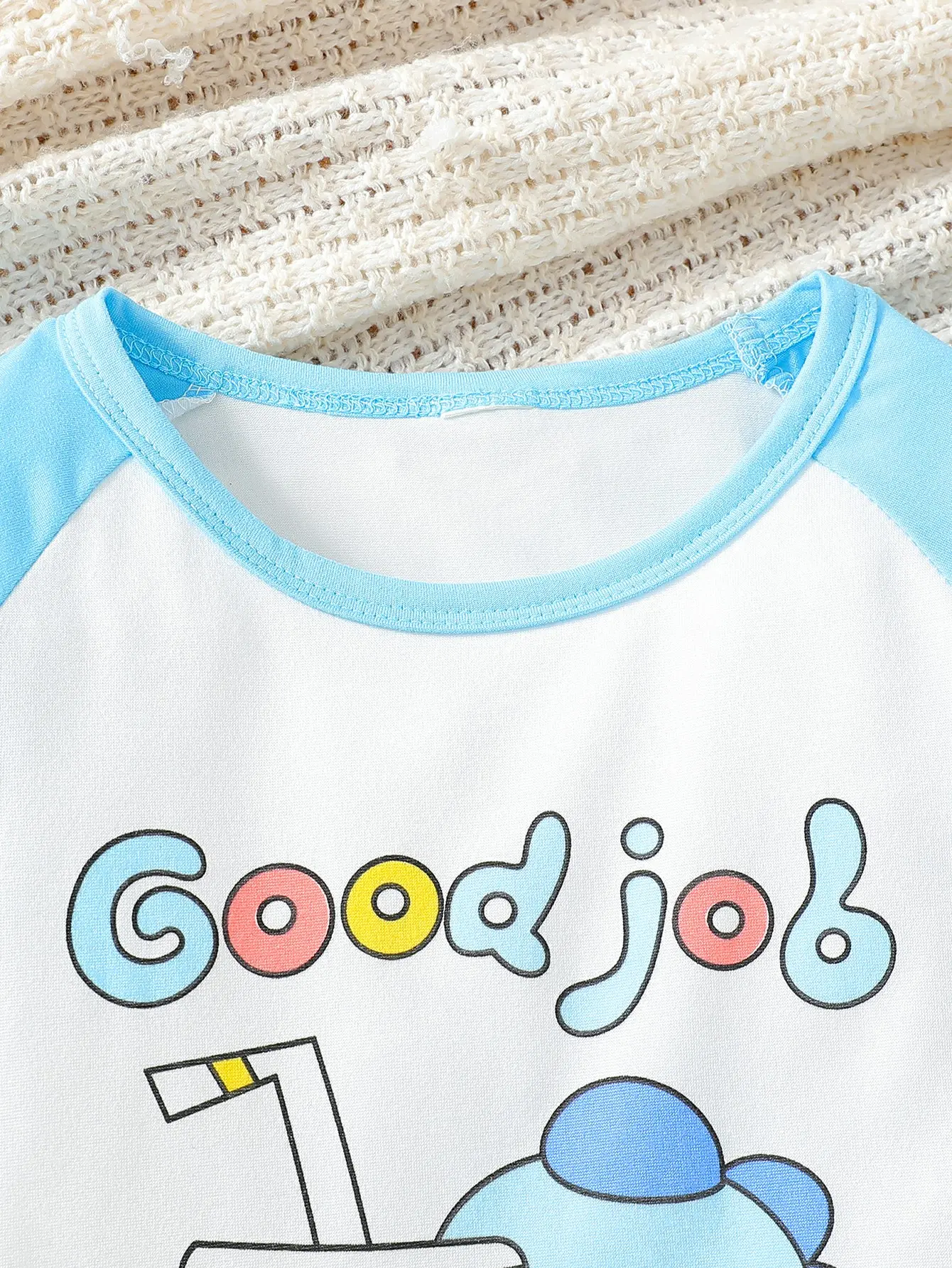 Children’s 2025 Summer New Boys’ Printed T-shirt and Solid Color Long Pants Casual Two-piece Set