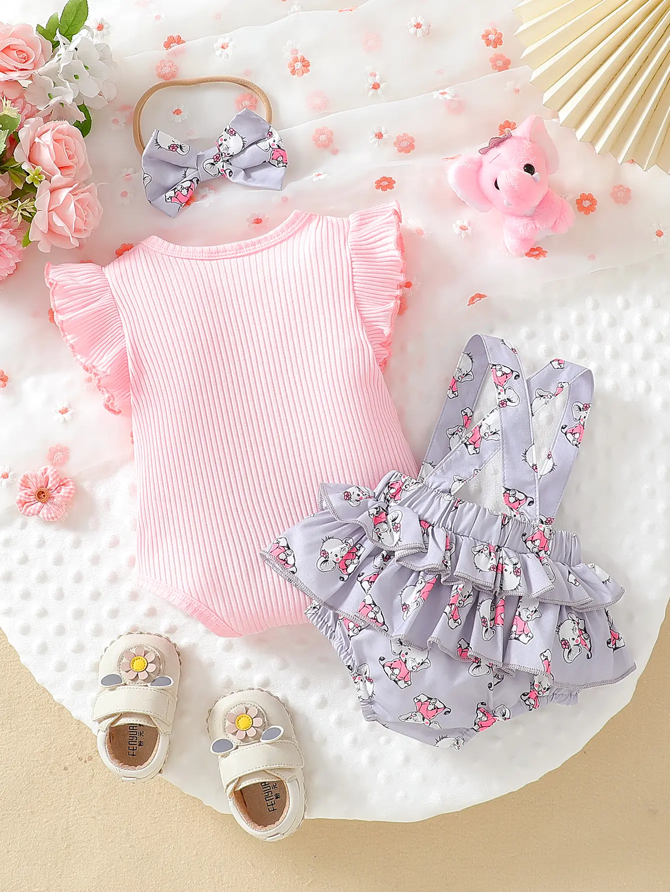 2025 New Summer Elephant Print T-shirt with Matching Headband and Overalls for Baby Girl, Casual and Versatile Three-piece Set