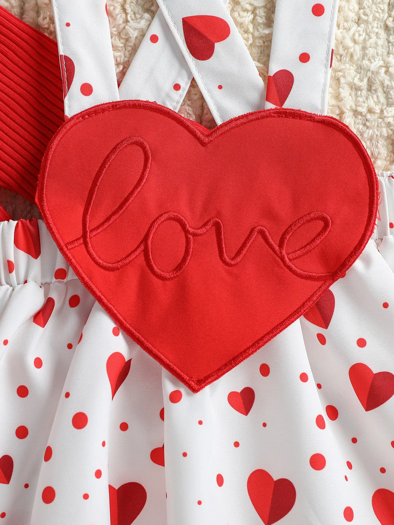 Spring/ Autumn Baby Girls 3PCS Skirt Sets Solid Color Long Sleeve Romper Heart Print Suspender Skirt Sets  For 3M-18M +Headband
