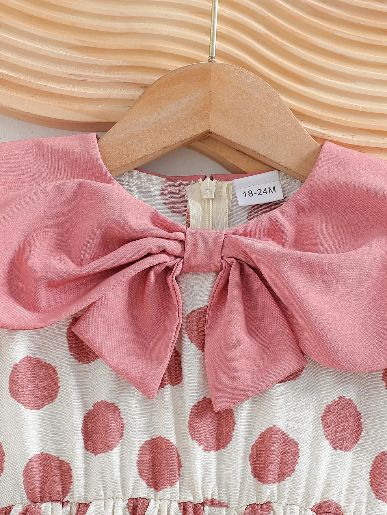2025 kids Casual Dresses For Girls With Bow Polka Dot Summer Puff Sleeve 1-6Y Fashion Vacation Clothing Items