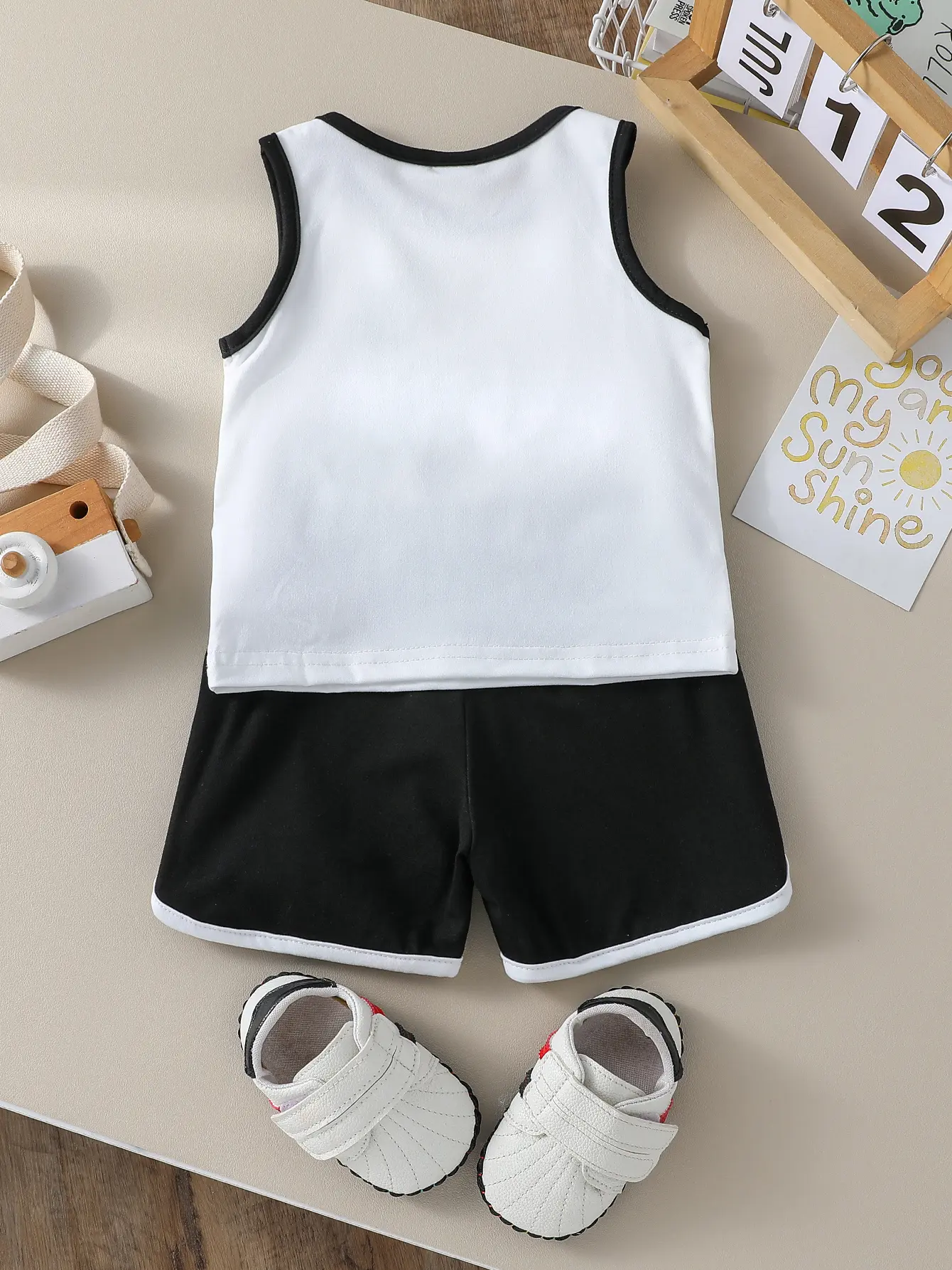 Summer 2025 New Children’s Letter Print Solid Color Sleeveless Vest and Shorts Casual Sports Two-Piece Suit