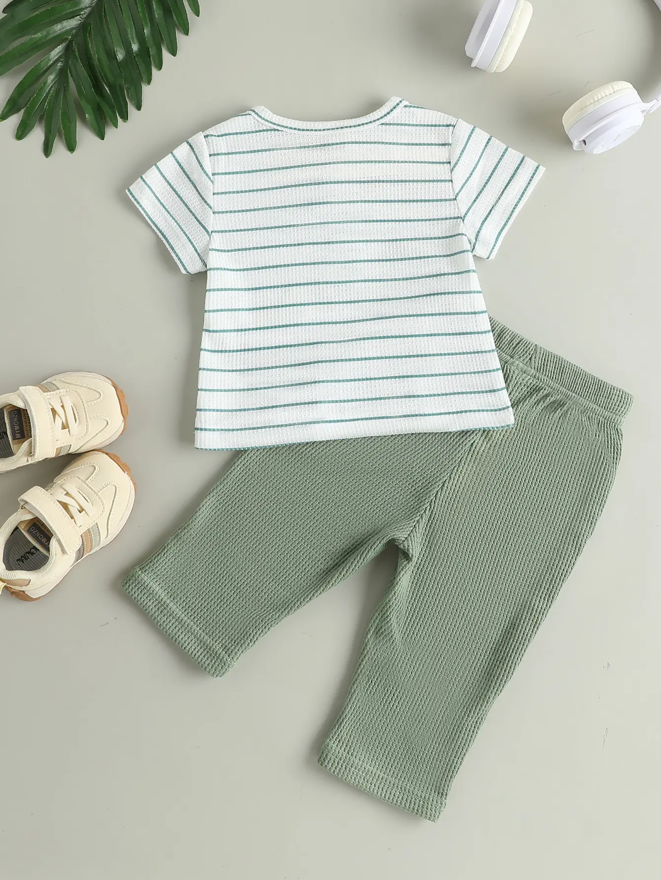 Summer New Arrival Boys’ Two-Sided Waffle Knit Printed Short-Sleeve T-Shirt and Thin Long Pants Set for Holiday Leisure