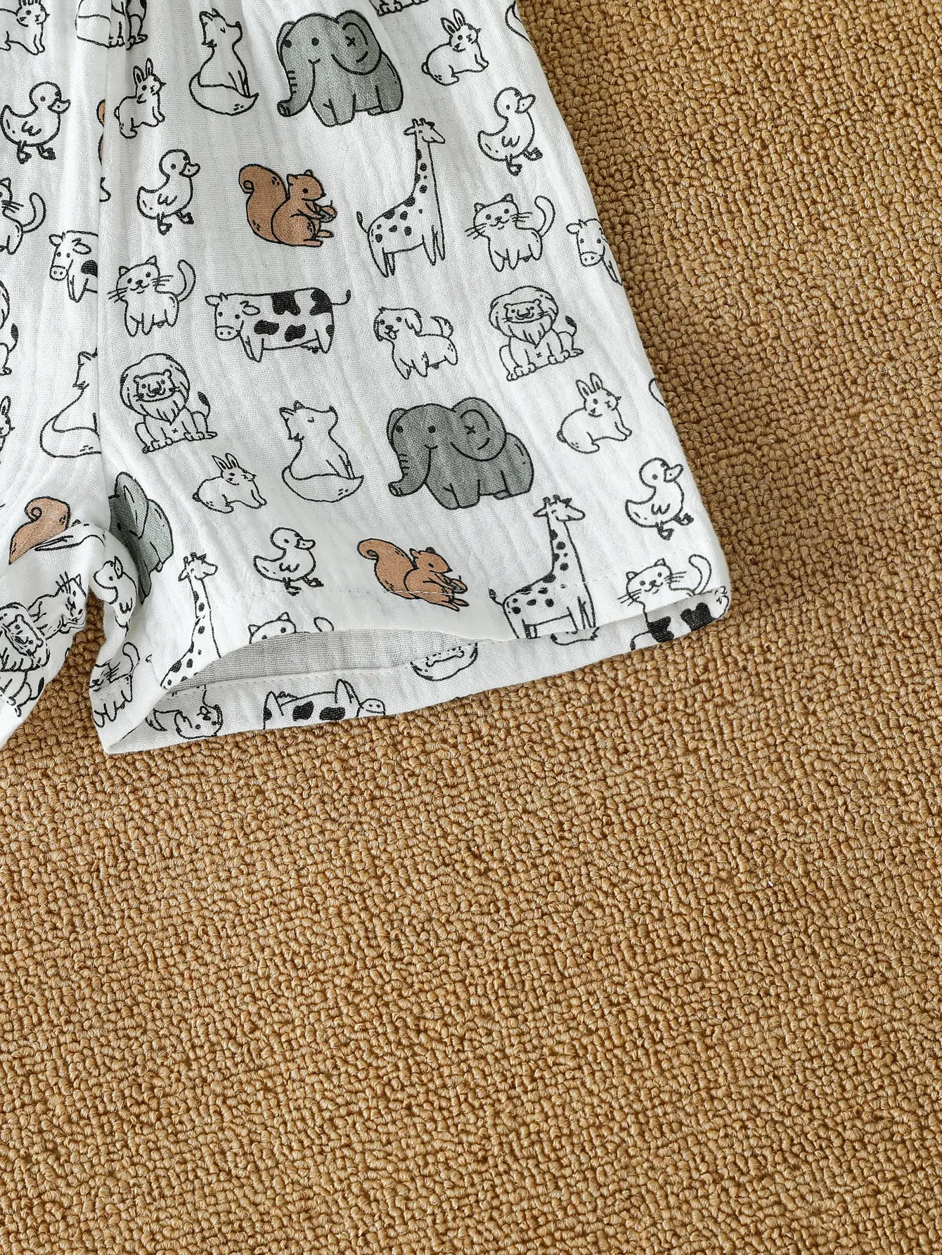 2025 New Summer Dinosaur Cartoon Printed Short-sleeved T-shirt and Shorts, Fashionable and Versatile Two-piece Set for Baby Boys