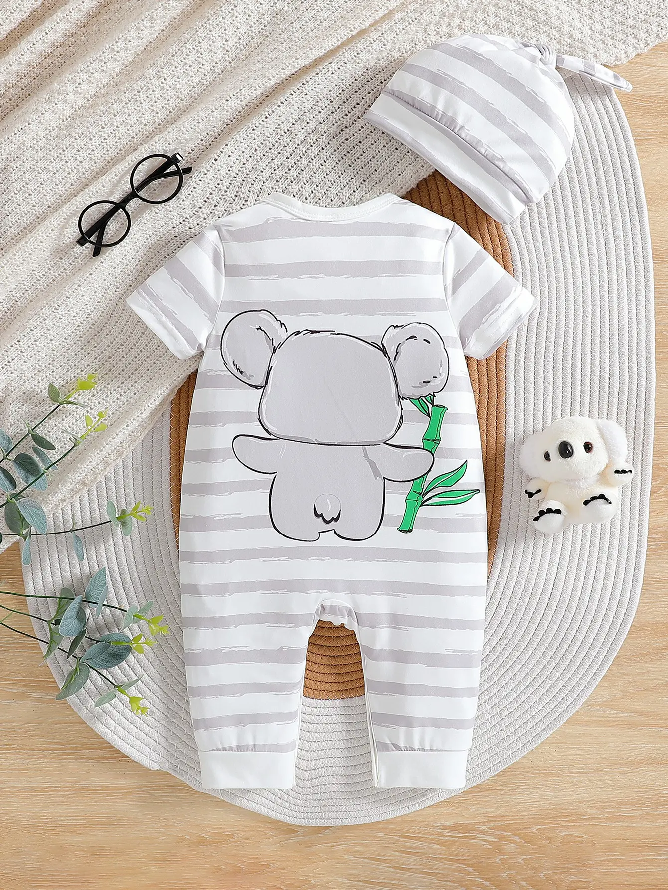 2025 New Arrival Infant Summer Thin Fabric Jumpsuit, Cute and Adorable Short-Sleeve Romper for Baby, Perfect for Outing
