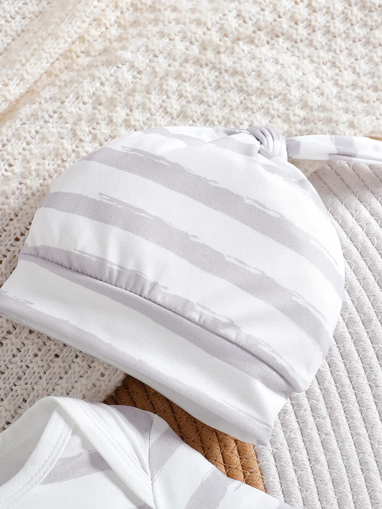 2025 New Arrival Infant Summer Thin Fabric Jumpsuit, Cute and Adorable Short-Sleeve Romper for Baby, Perfect for Outing