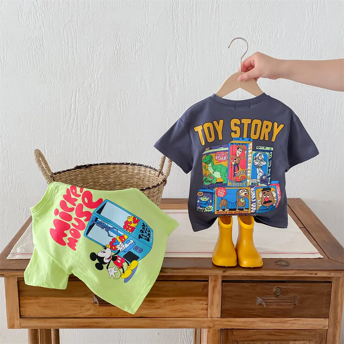 Disney Mickey Girls T-shirt Summer Harajuku Boys And Girls T-shirt Cartoon Cute Round Neck Children's Fashion Short Sleeve