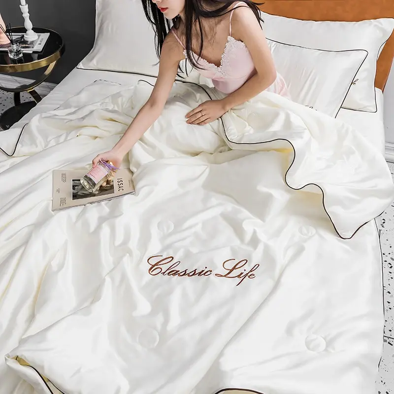Washed Silk Summer Quilt, 100% Silk, Embroidery Smooth, Ice Cooling Comforter for Bed, Silky Solid Blanket, Soft and Cool