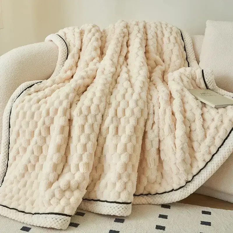 Turtle Velvet Autumn Winter Warm Sleeping Blanket Soft Comfortable Flannel Fleece Blankets for Bed Cozy Fluffy Warmth Blanket