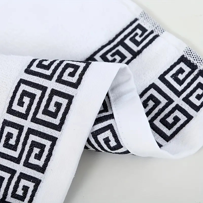 2pcs White Cotton Towels Embroidered Hotel Bathroom Towels For Adult Quick-Dry Thicken Soft Face Bath Towels 34x74cm 70x140cm