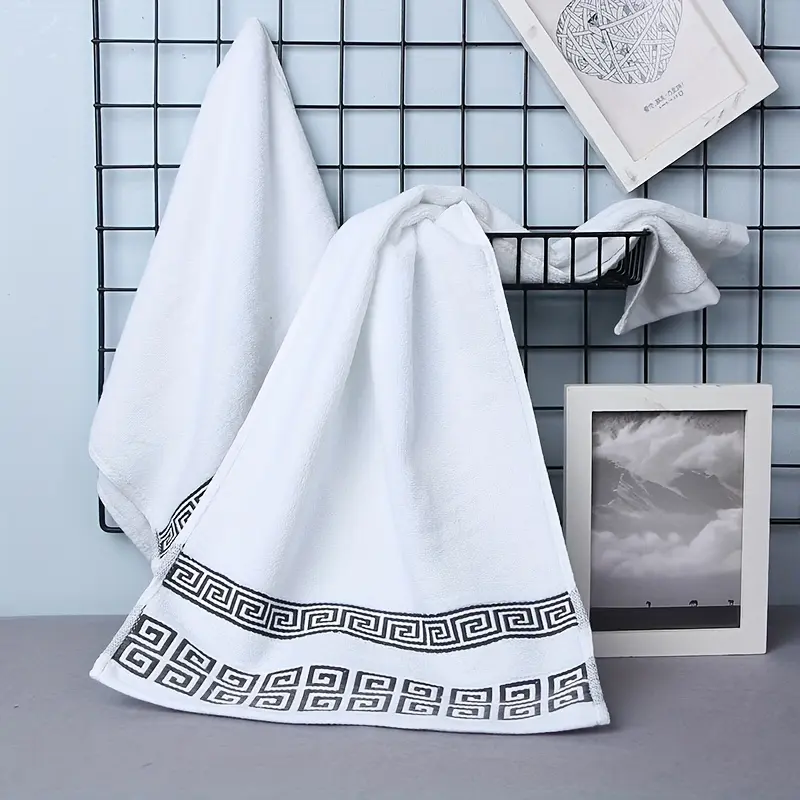 2pcs White Cotton Towels Embroidered Hotel Bathroom Towels For Adult Quick-Dry Thicken Soft Face Bath Towels 34x74cm 70x140cm