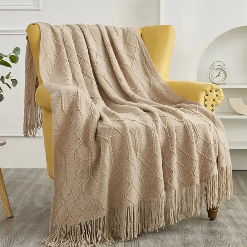 Knitted Throw Blanket for Couch and Bed, Soft Living Room Home Decor Knitted Blanket with Tassel, Outdoor Lightweight Breathable