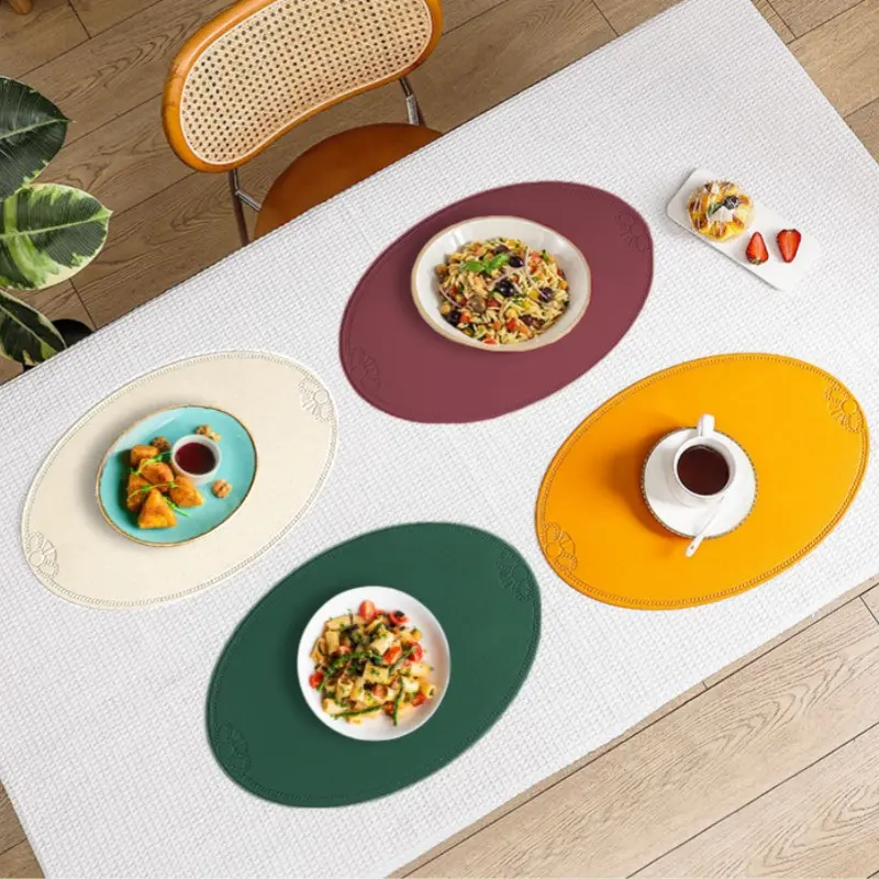 1/6/10PCS Oval Shaped PU Cream Placemat Set Faux Leather Kitchen Dining Table Pad Luxury Christmas Place Mat Tableware Cafe식탁매트