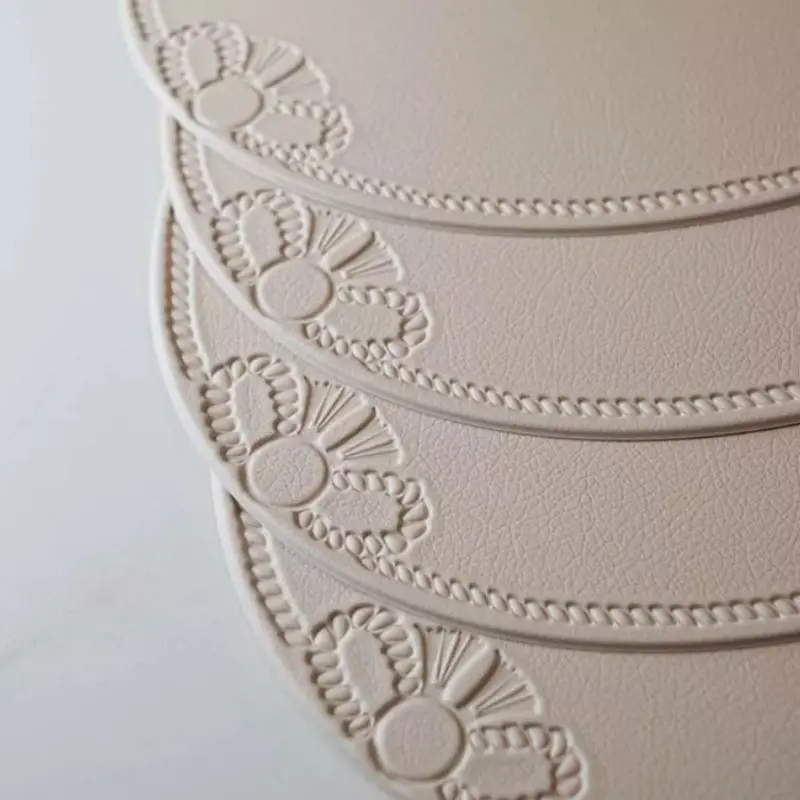 1/6/10PCS Oval Shaped PU Cream Placemat Set Faux Leather Kitchen Dining Table Pad Luxury Christmas Place Mat Tableware Cafe식탁매트