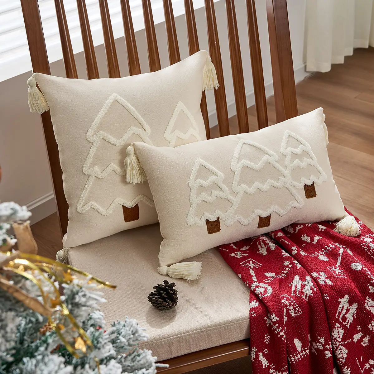 Battilo Christmas Throw Pillow Cover with Tassels Decorative Green Tufted Pillowcase for Sofa Bed Cushion Case for Home Decor