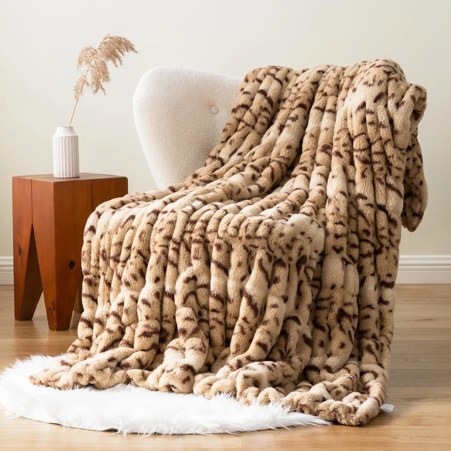 Battilo Plaid Fur Throw Blanket Super Soft Shaggy Plush Blankets Luxury Thick Winter Sofa Blanket Faux Fur Throws for Bed Decor