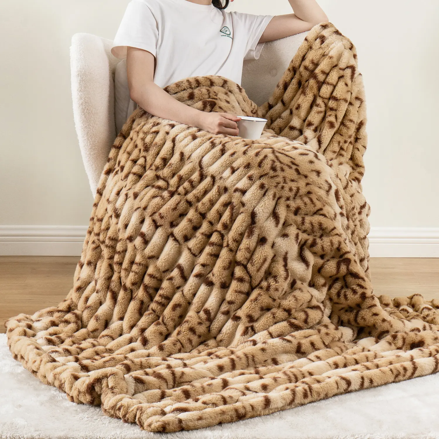 Battilo Plaid Fur Throw Blanket Super Soft Shaggy Plush Blankets Luxury Thick Winter Sofa Blanket Faux Fur Throws for Bed Decor