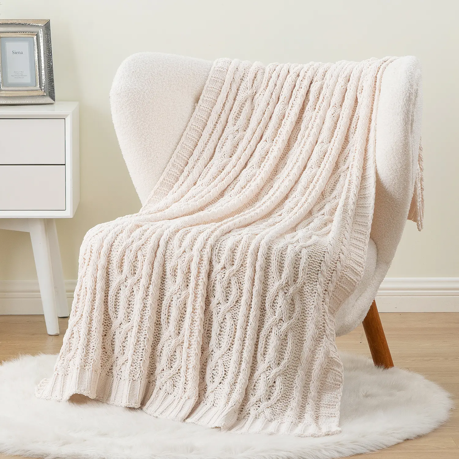 Battilo Soft Woven Chenille Blanket Plaid Throw Blanket for Sofa Thick Warm Knitted Throw Bedspread On The Bed Living Room Decor