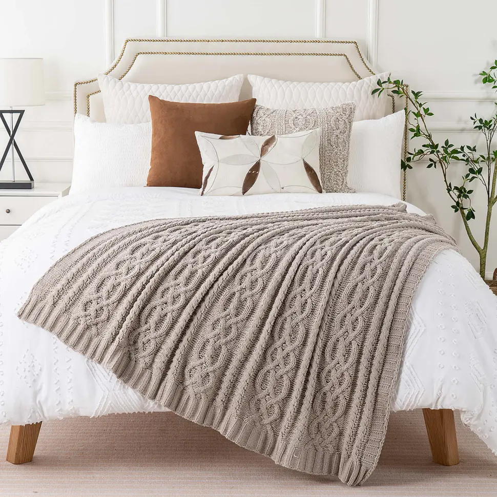 Battilo Soft Woven Chenille Blanket Plaid Throw Blanket for Sofa Thick Warm Knitted Throw Bedspread On The Bed Living Room Decor