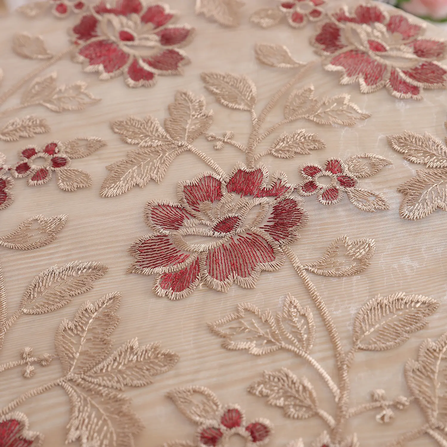 Battilo Lace Table Cover Round Rectangular Tablecloth Luxury Embroidered Coffee Table Cloths for Dining Table Wedding Home Decor