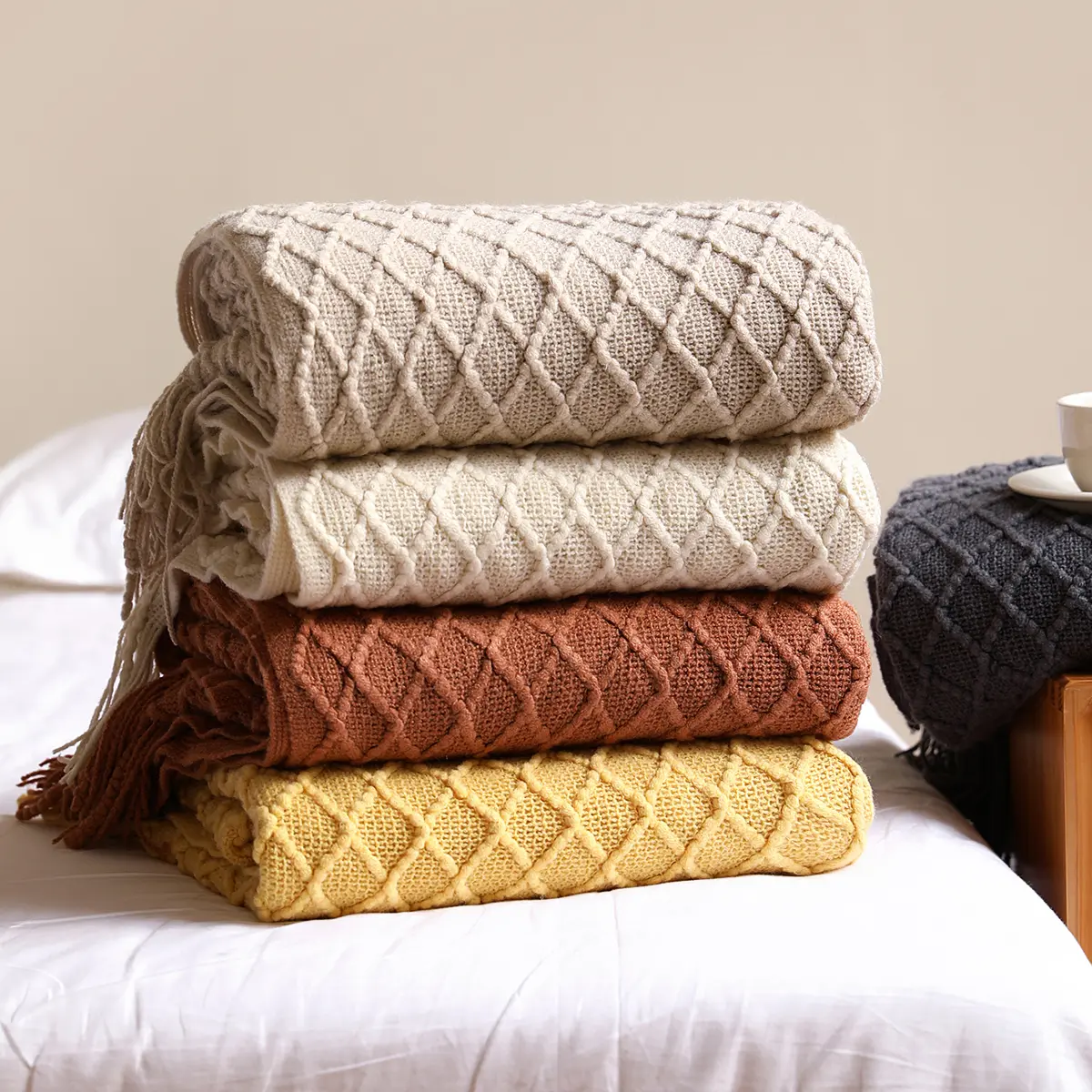 Battilo Beige Knitted Throw Blanket Soft Knit Throws For Bed Plaid Bedspread On The Bed Decorative Sofa Blanket LivingRoom Decor