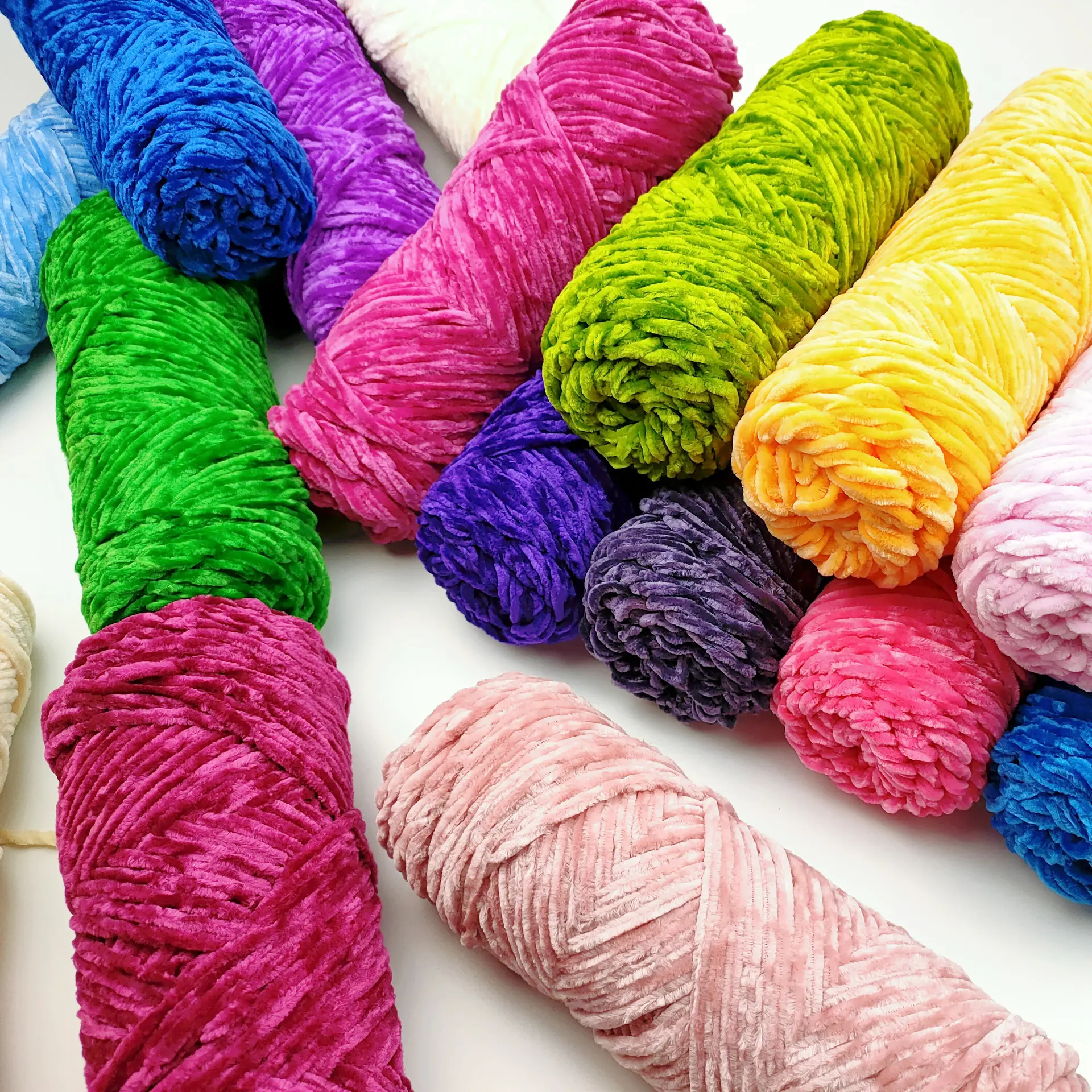 DIY Pleuche Chenille Yarn Gold Luster Velvet Knitting Sewing Material Woven for Scarf / Sweater / Doll 100g