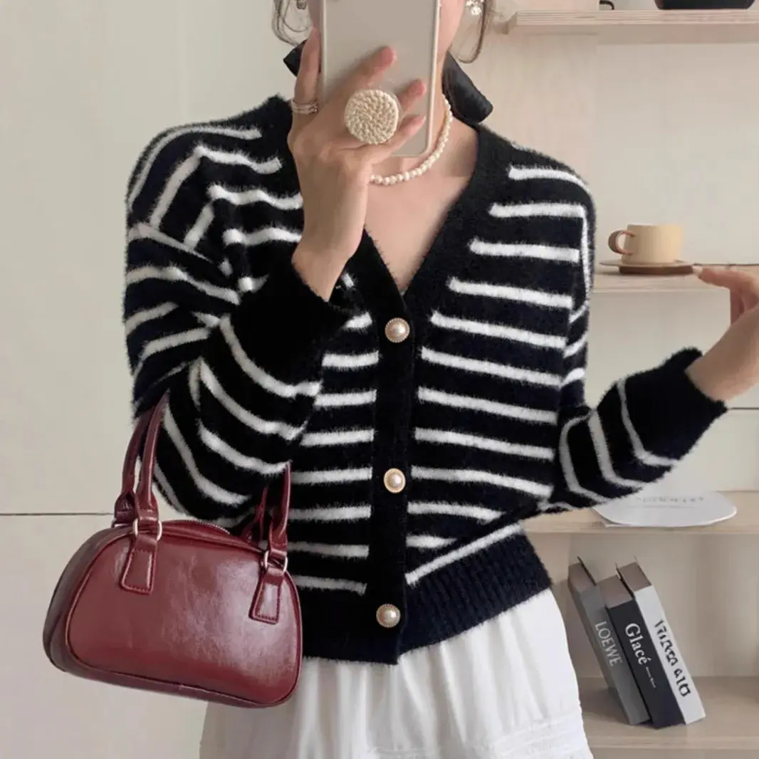 Soft Knitted Open Cardigan Women's Loose Muffat Velvet Sweater Jacket V-neck Other Patterns Origin China Autumn New Style