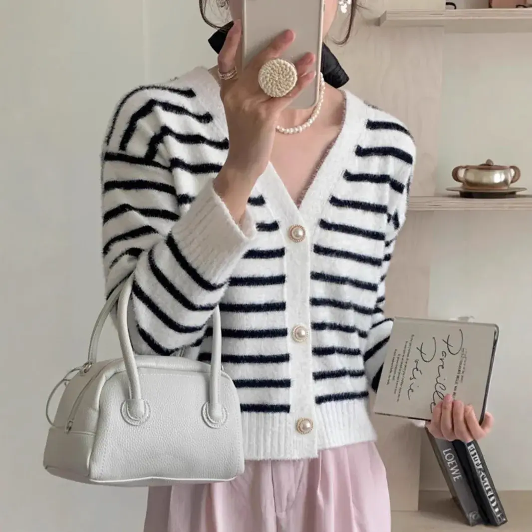 Soft Knitted Open Cardigan Women's Loose Muffat Velvet Sweater Jacket V-neck Other Patterns Origin China Autumn New Style