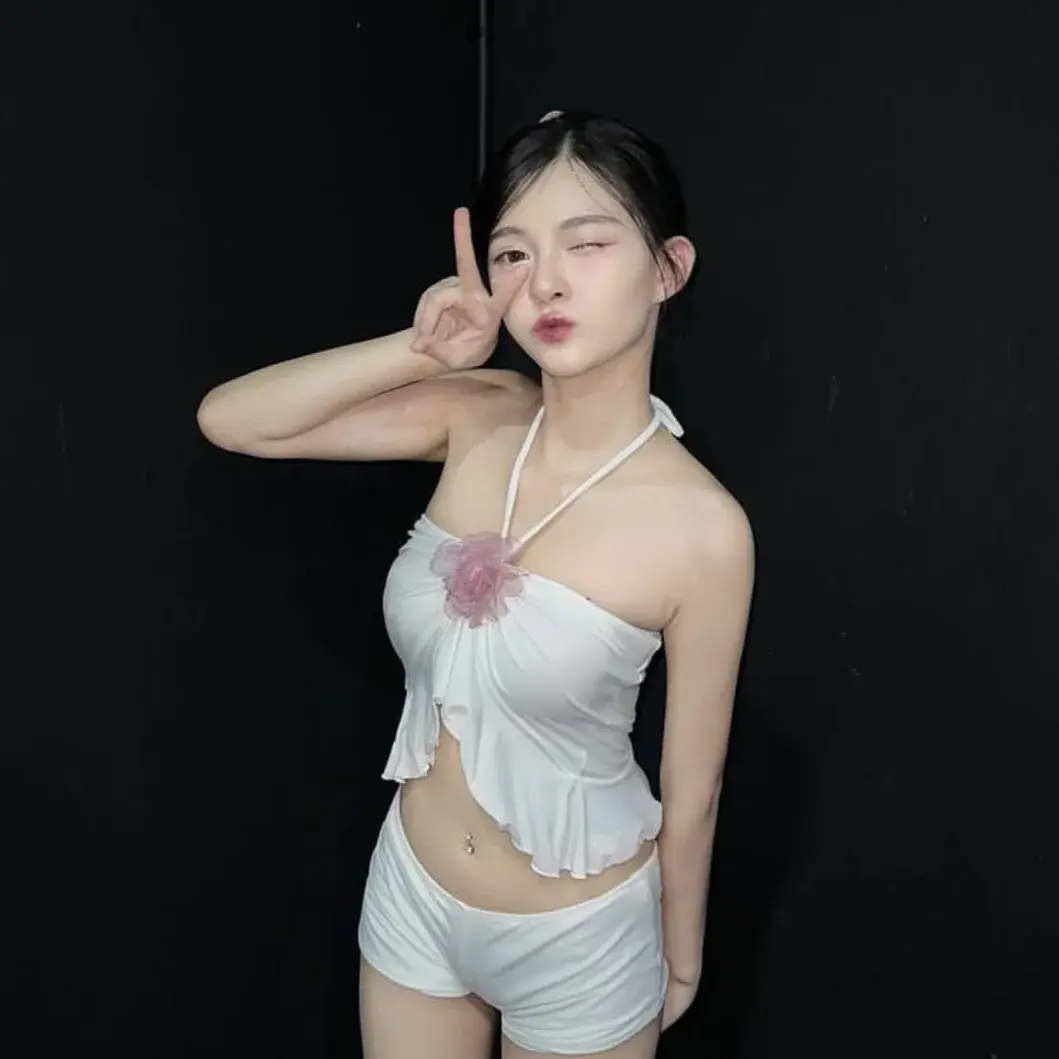 Pure Desire 2025 New Korean Style Bikini Women's Solid Color Wrap Neck Lace Hem Small Fragrance Flat Angle Hot Spring Swimsuit