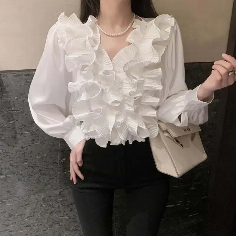Design Sensibility V-Neck Wood Ear Collar Women's Autumn/Winter French Style Cropped Inner Top T-Shirt From China Mainland