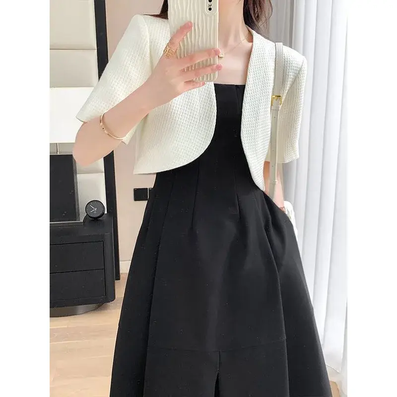 Fashionable Short Sleeve Suit Jacket Women's Beige French Style Slimming Short Length Polyester Fiber Petal Sleeve Suit Coat