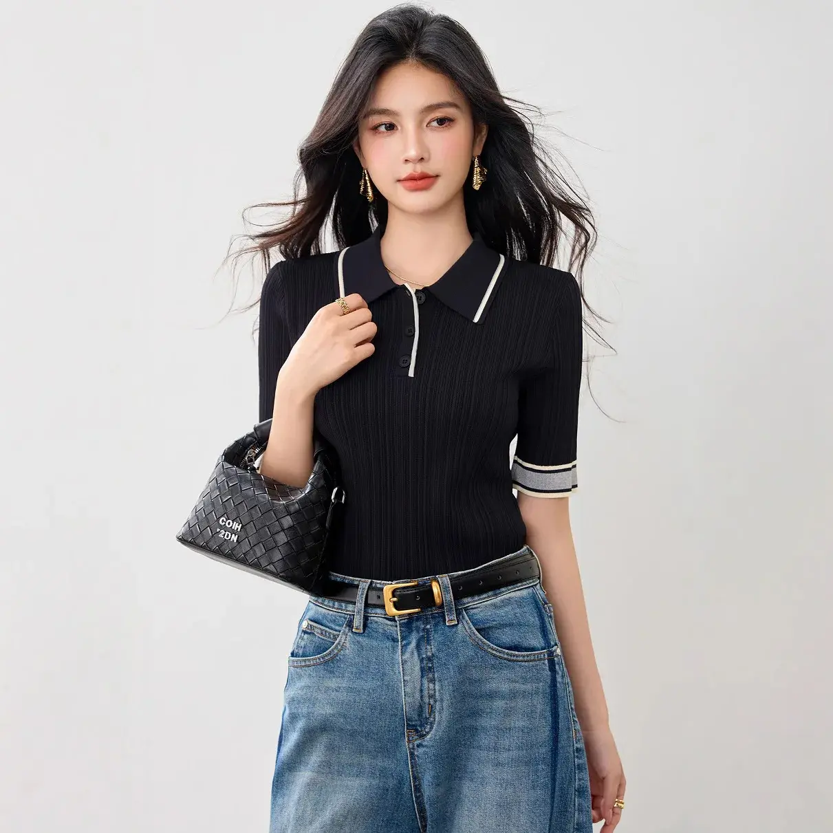 Short Sleeve Knitted T-Shirt Women's Slim Fit Light Weight Base Layer Shirt Color Block Line Sensation Summer Fashion Top