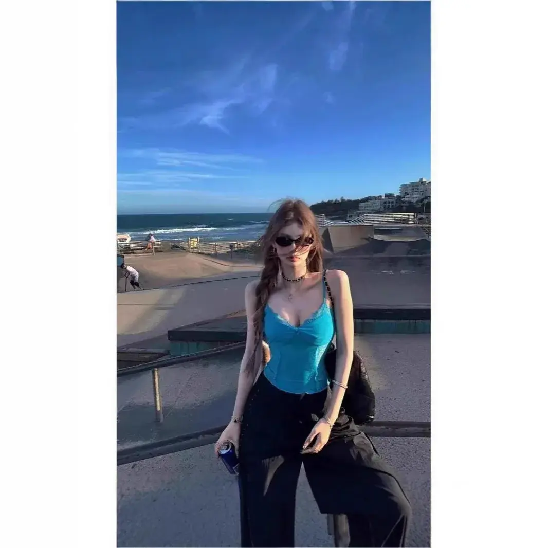 Sexy Strap Vest Women Summer Slim Fit with Chest Pad Inner Wear Hot Girl Blue Short V-neck Top Outerwear Lace Decoration Sleevel