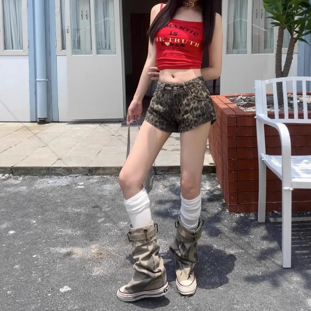 American Style Hot Girl Spots Denim Short Pants Women's Summer New High Waist Slimming Versatile Temperament Wide Leg Hot Pants