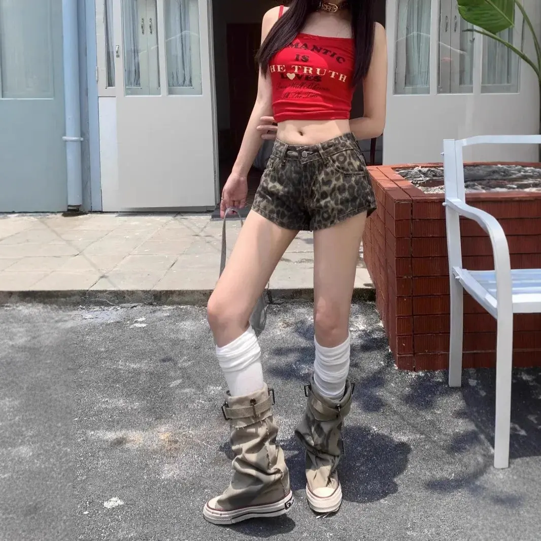 American Style Hot Girl Spots Denim Short Pants Women's Summer New High Waist Slimming Versatile Temperament Wide Leg Hot Pants