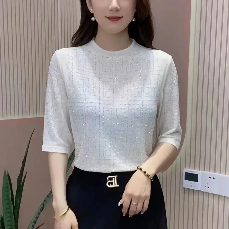 Fashionable Mommy Style Sleeveless T-shirt Pure Color Rhinestone Base Shirt Spring New Women's Fashion Top Casual Crew Neck
