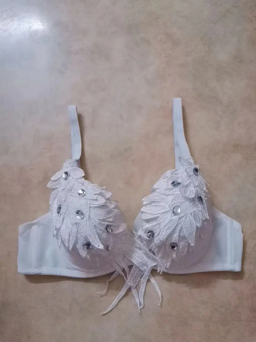 Handmade European Style Sexy Angel Wing Bra with Sequins and Rhinestones for Dance Performances and Stage Clothing Accessories